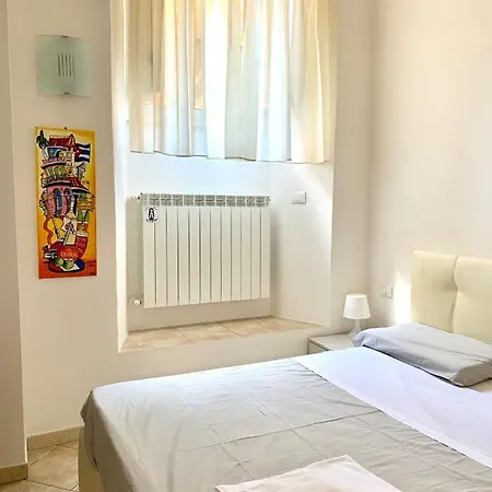 Underground 招待所 罗马